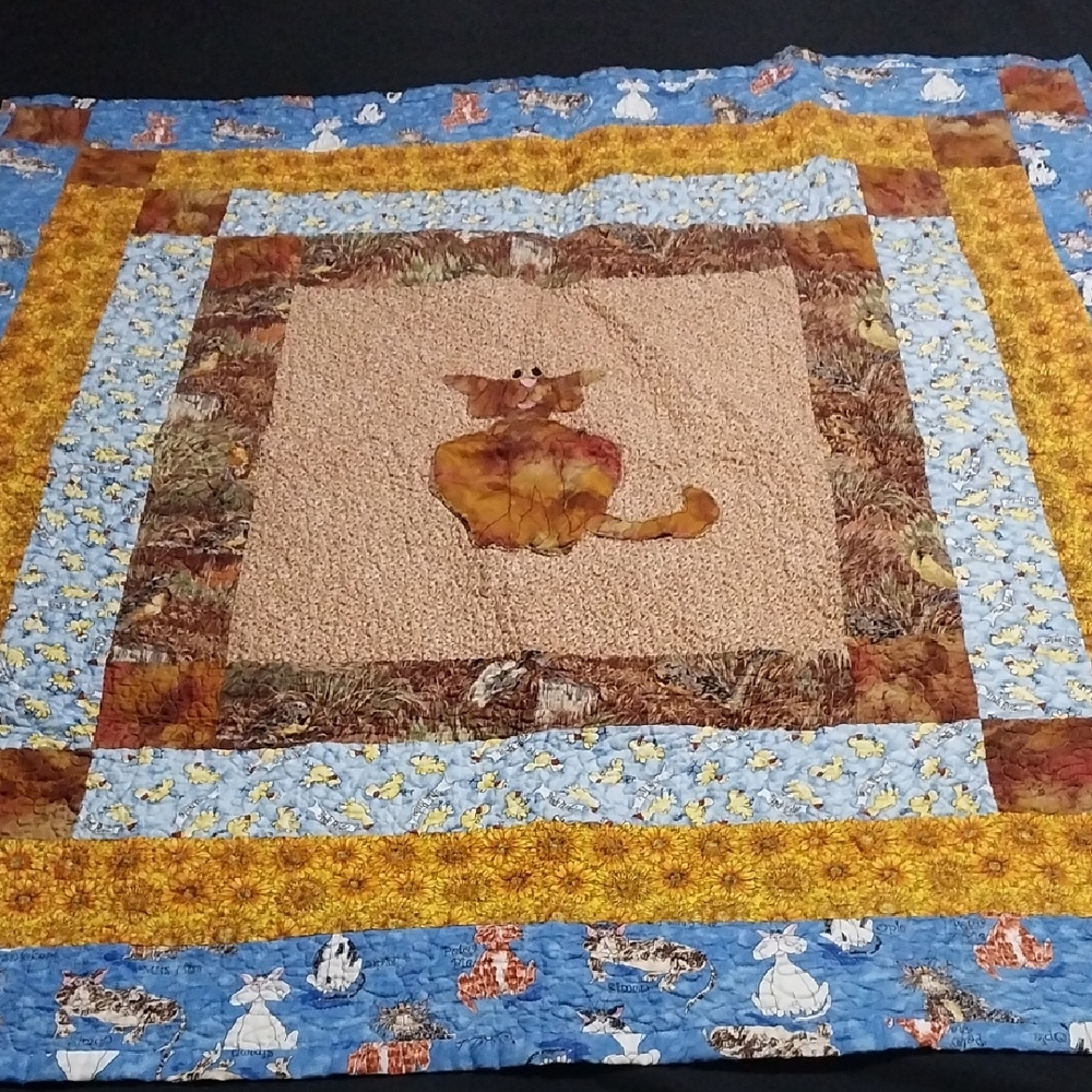 Quilt With Cat Theme Handmade Machine Quilted Signed 40" X 40"